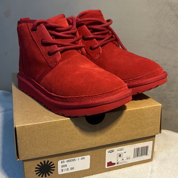 Kids Uggs Neumel II Boot S4 - Picture 3 of 3